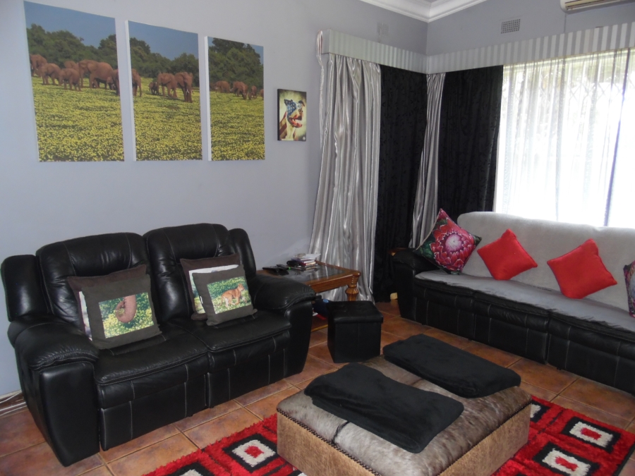 5 Bedroom Property for Sale in Doorn Free State